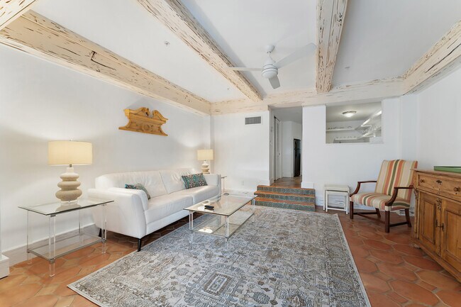 Building Photo - 235 Sunrise Ave