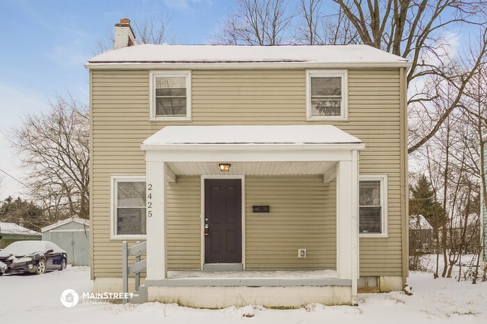 Primary Photo - 2425 Delbert Rd