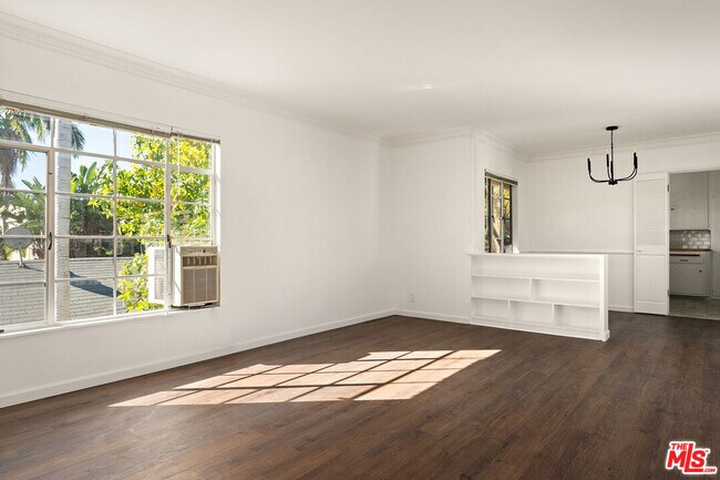 Foto del edificio - 9220 Beverly Blvd