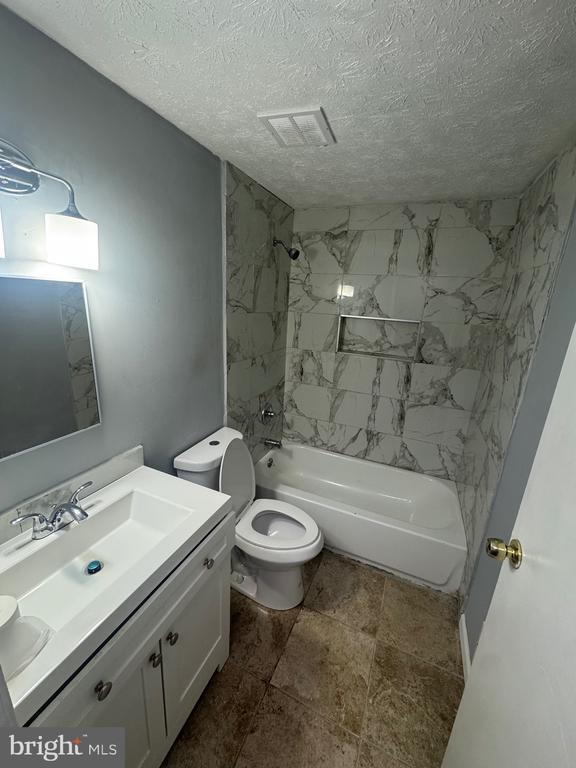 Foto del edificio - 2208 Cocquina Dr