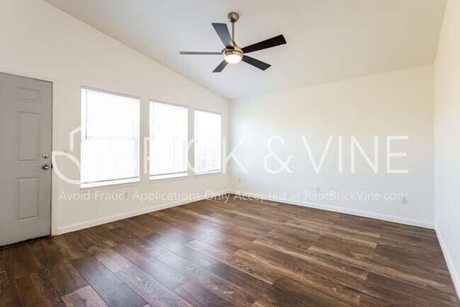 Building Photo - 1705 NW 145th St