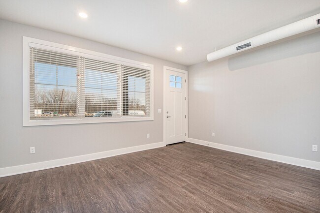 Foto del edificio - Two Bedroom | Two Bath in Ada, MI