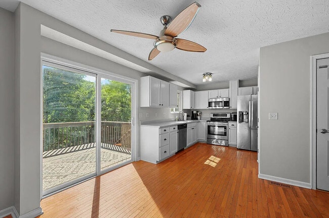 Building Photo - 2700 Dorado Ct