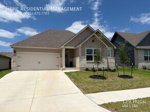 Building Photo - 129 Hugh Dr