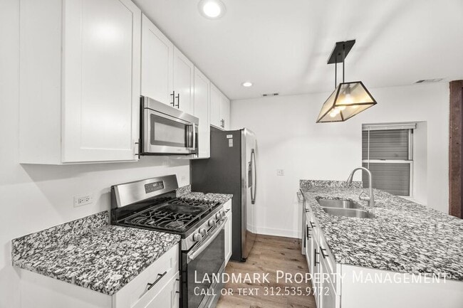 Building Photo - 2038 W 21st St