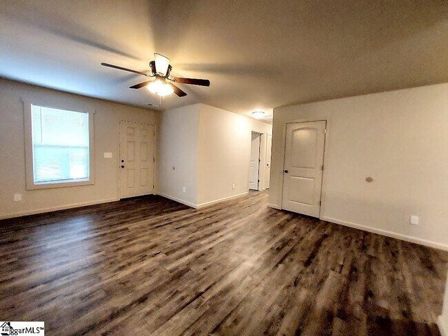 Building Photo - 129 Beardsley Rd