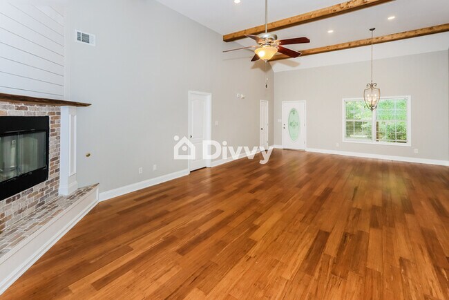 Building Photo - 75 Pebble Crossing
