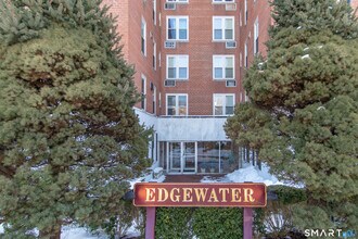 Building Photo - 7 4th St