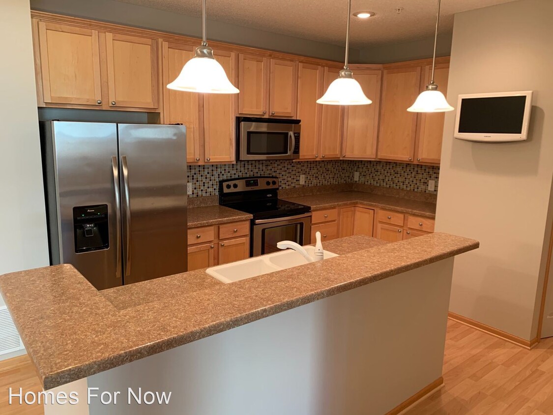 Primary Photo - 2 br, 2.5 bath House - 19742 Escort Trail
