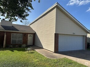 Building Photo - 2235 McKean Dr