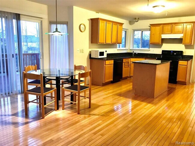 Building Photo - 2282 Boulder Ridge Blvd