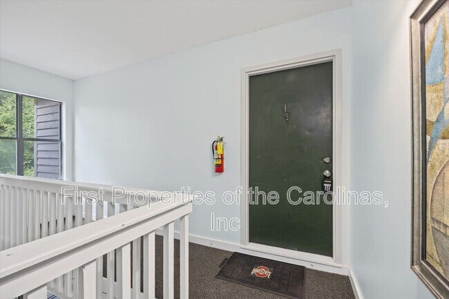 Foto del edificio - 4130 Charlotte Hwy