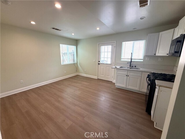 Foto del edificio - 1334 W 65th St