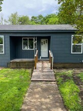 Building Photo - 3532 Windsor Ave