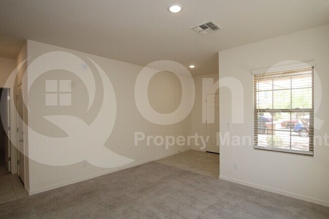Building Photo - 6056 E Helios Dr