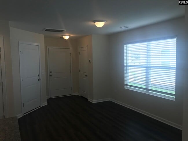 Foto del edificio - 1065 Roscoe Rd