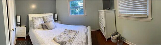 Foto del edificio - 515 Barrymore Dr