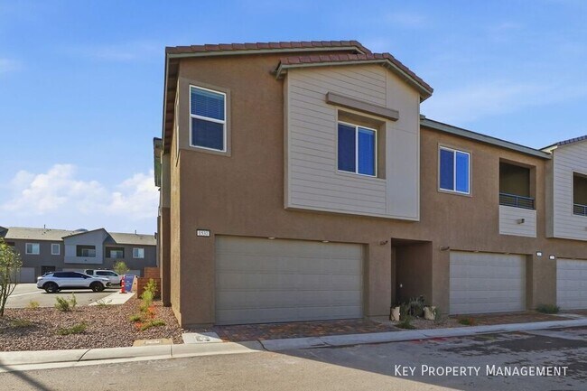 Building Photo - 1531 Layla Crossing Ave