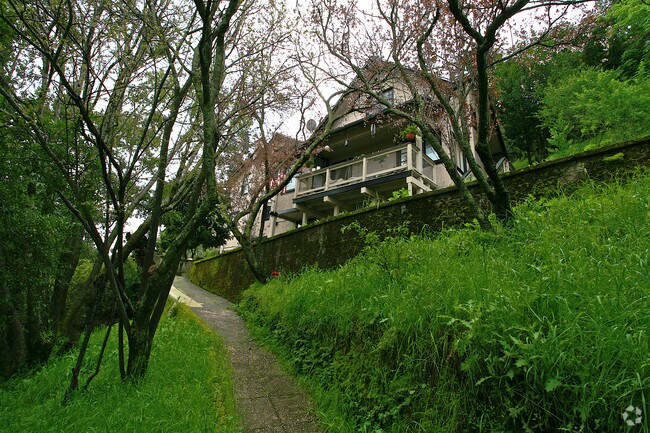Foto del edificio - 4 Greenfield Ct