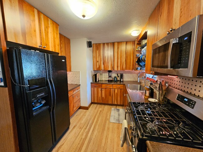 Foto del edificio - 880 35th St