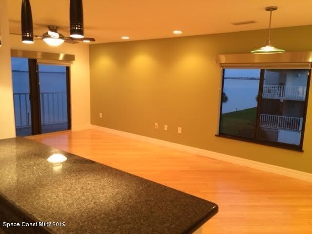 Building Photo - 6800 US-1