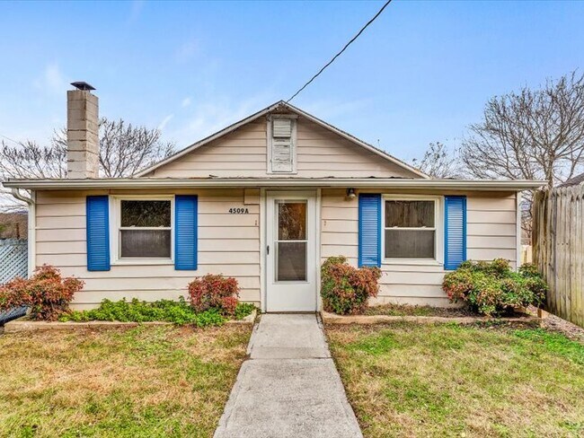 Foto del edificio - 4509 Yellow Mountain Rd