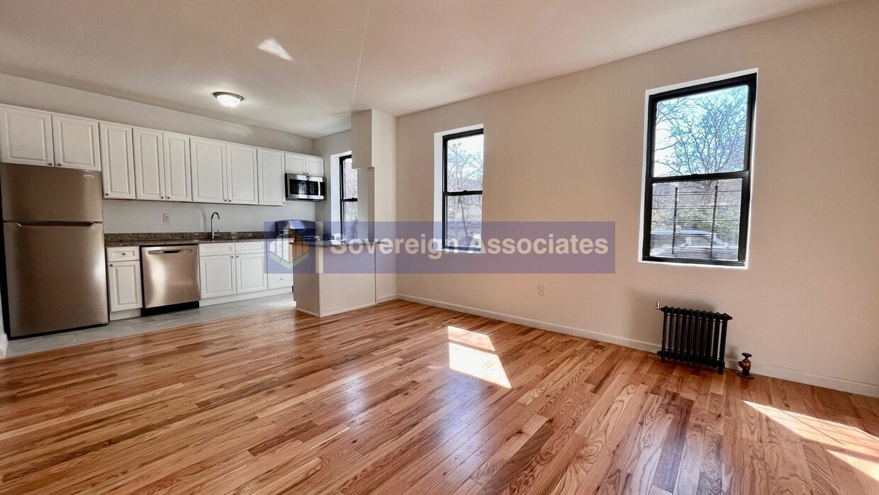 165 Pinehurst Avenue Room for Rent in New York, NY