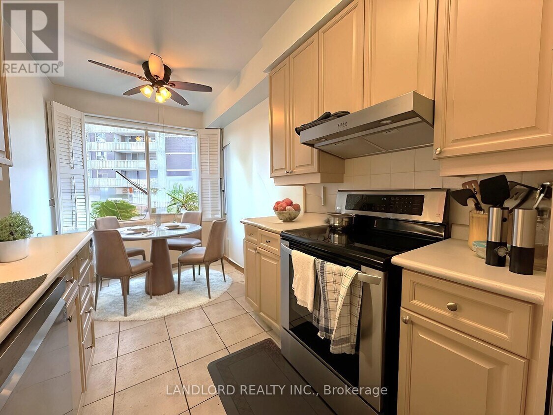 Primary Photo - 1-401 Lomond Dr