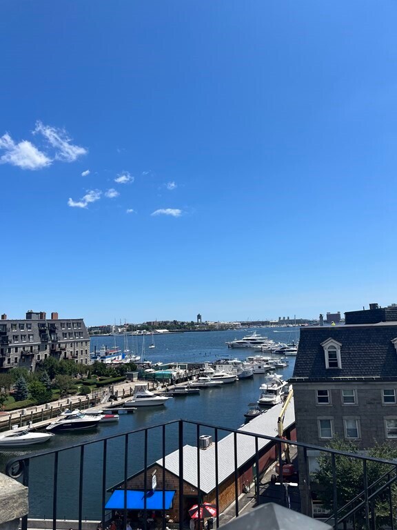 Foto del edificio - 10 Commercial Wharf