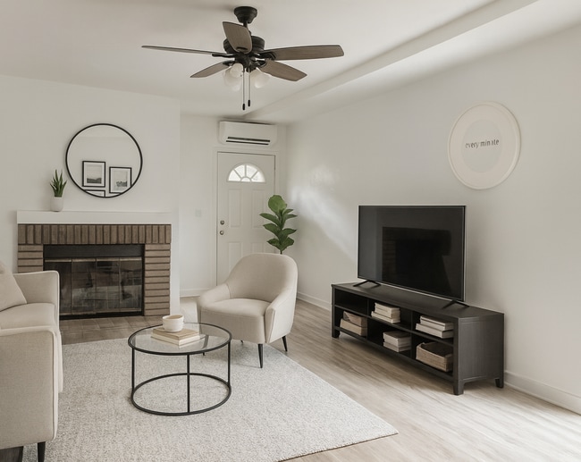 Photo - One Bedroom Mother In Law Suite House