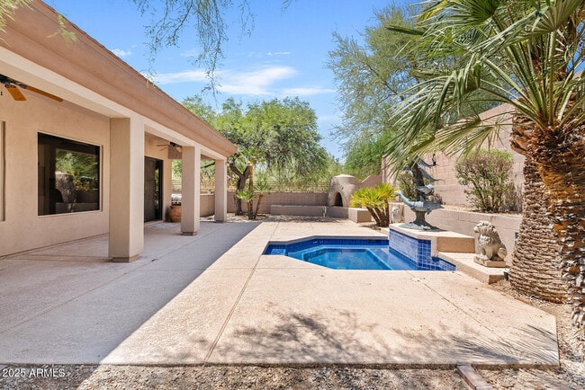 Building Photo - 8274 E Tailspin Ln