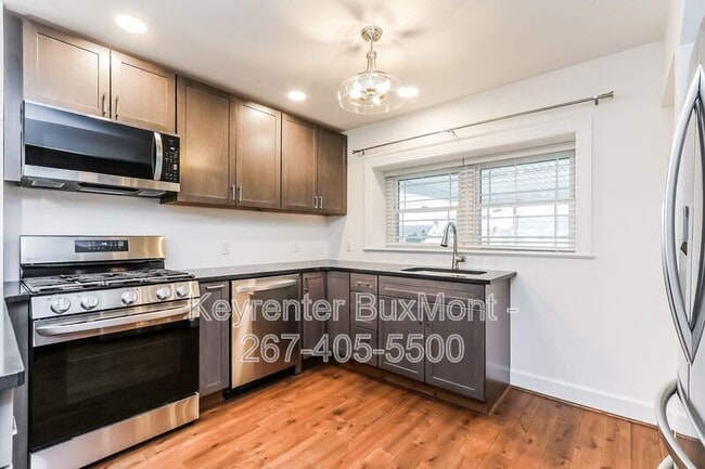 Foto del edificio - 529 B St