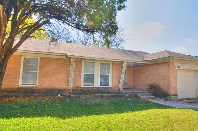 Building Photo - 7746 Colebrook Dr