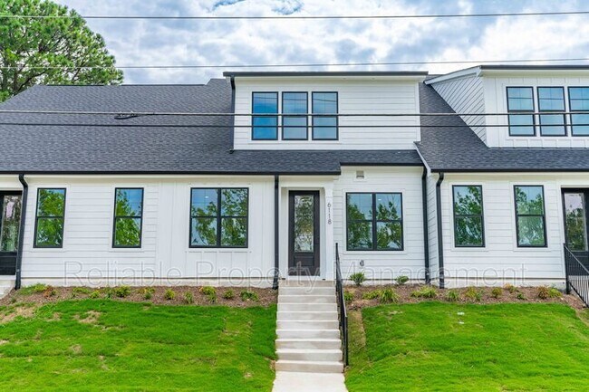 Foto del edificio - 6108 Fox Rd