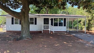 Building Photo - 2016 Poinciana Ln
