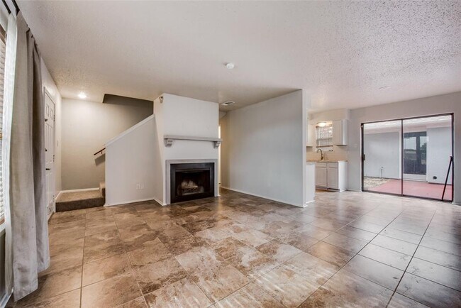 Foto del edificio - 602 Timberline Dr