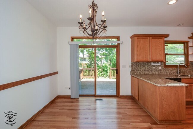 Building Photo - 8810 W 84th St