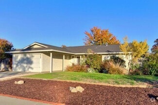 Building Photo - 905 Valley Oak Dr
