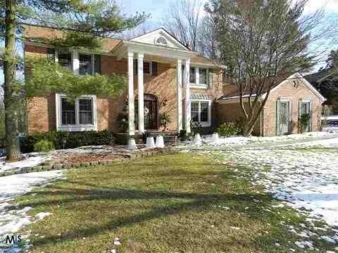 Primary Photo - 309 Grosse Pines Dr