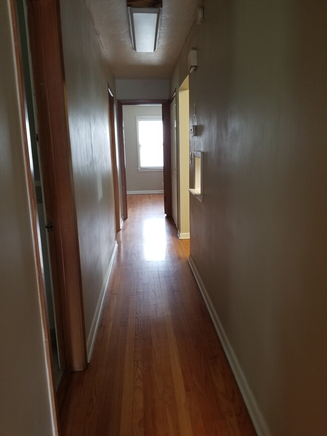 hard wood floors - 3020 S 40th St