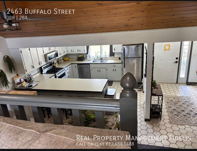 Foto del edificio - 2463 Buffalo St