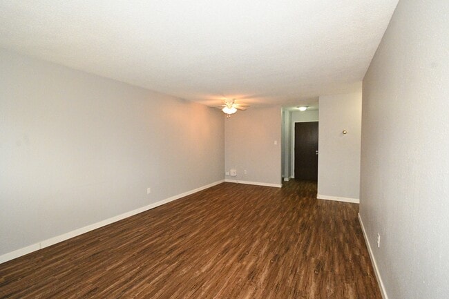 Building Photo - 4280 Quentin Ave