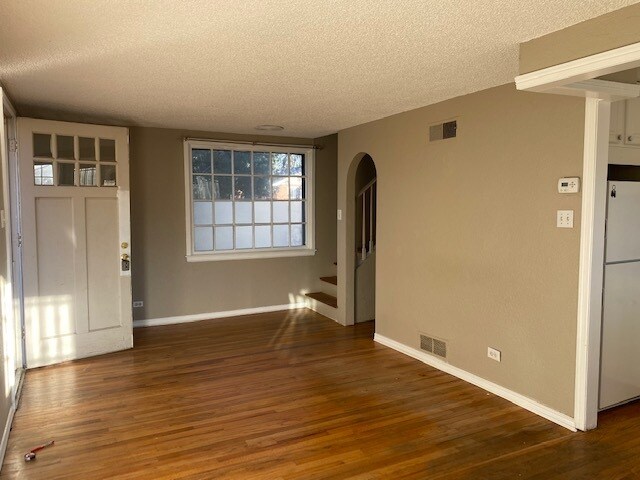 Building Photo - 3935 Wyandot St