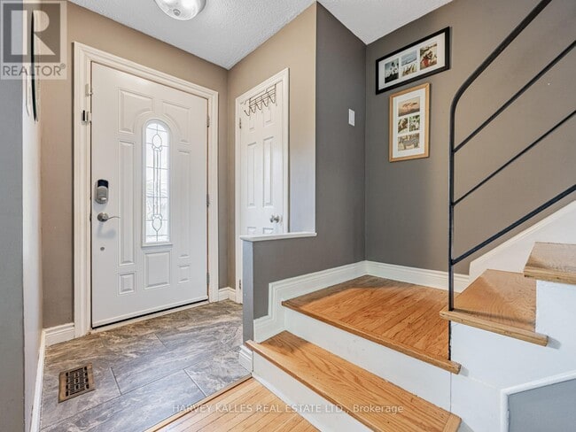 Photo du bâtiment - 117 Eldomar Ave