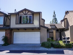 Building Photo - 160 Preakness Dr