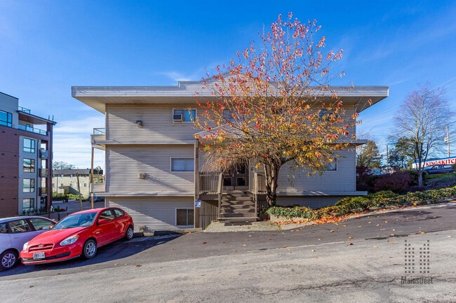 Building Photo - Maple Ridge Central Apartments