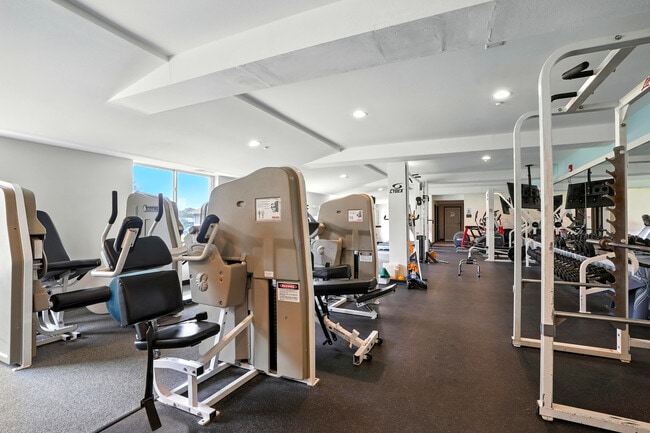 Foto del edificio - 8 Redtail Ct