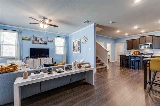 Foto del edificio - 2124 Steer Creek Pl