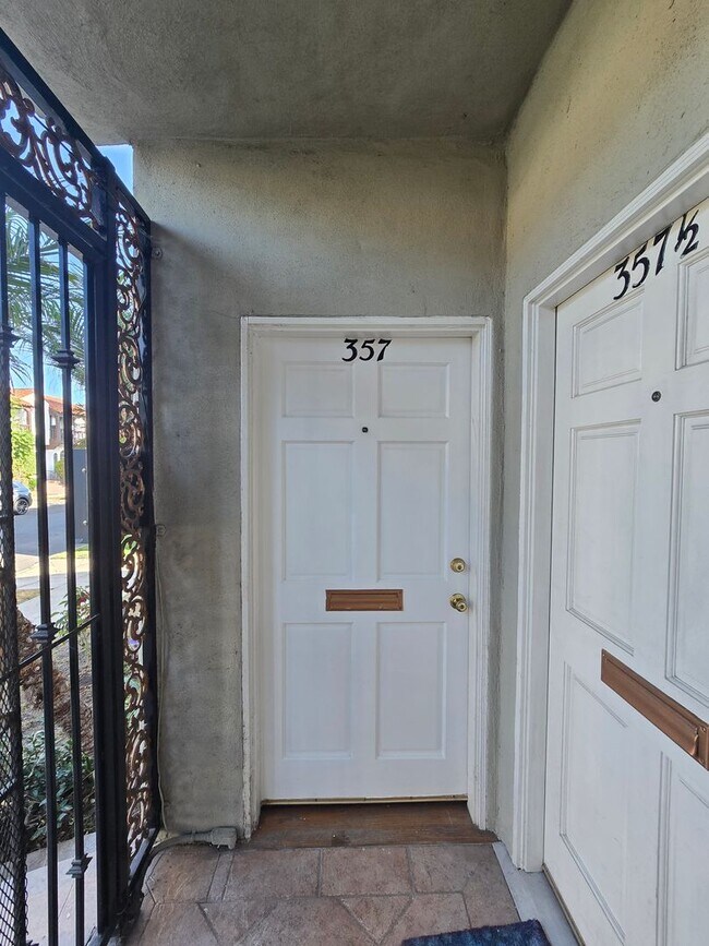 Foto del edificio - 357 N Ogden Dr