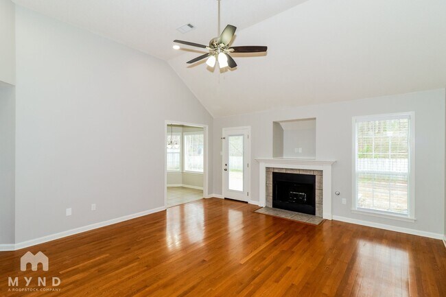 Building Photo - 240 Winding Creek Dr
